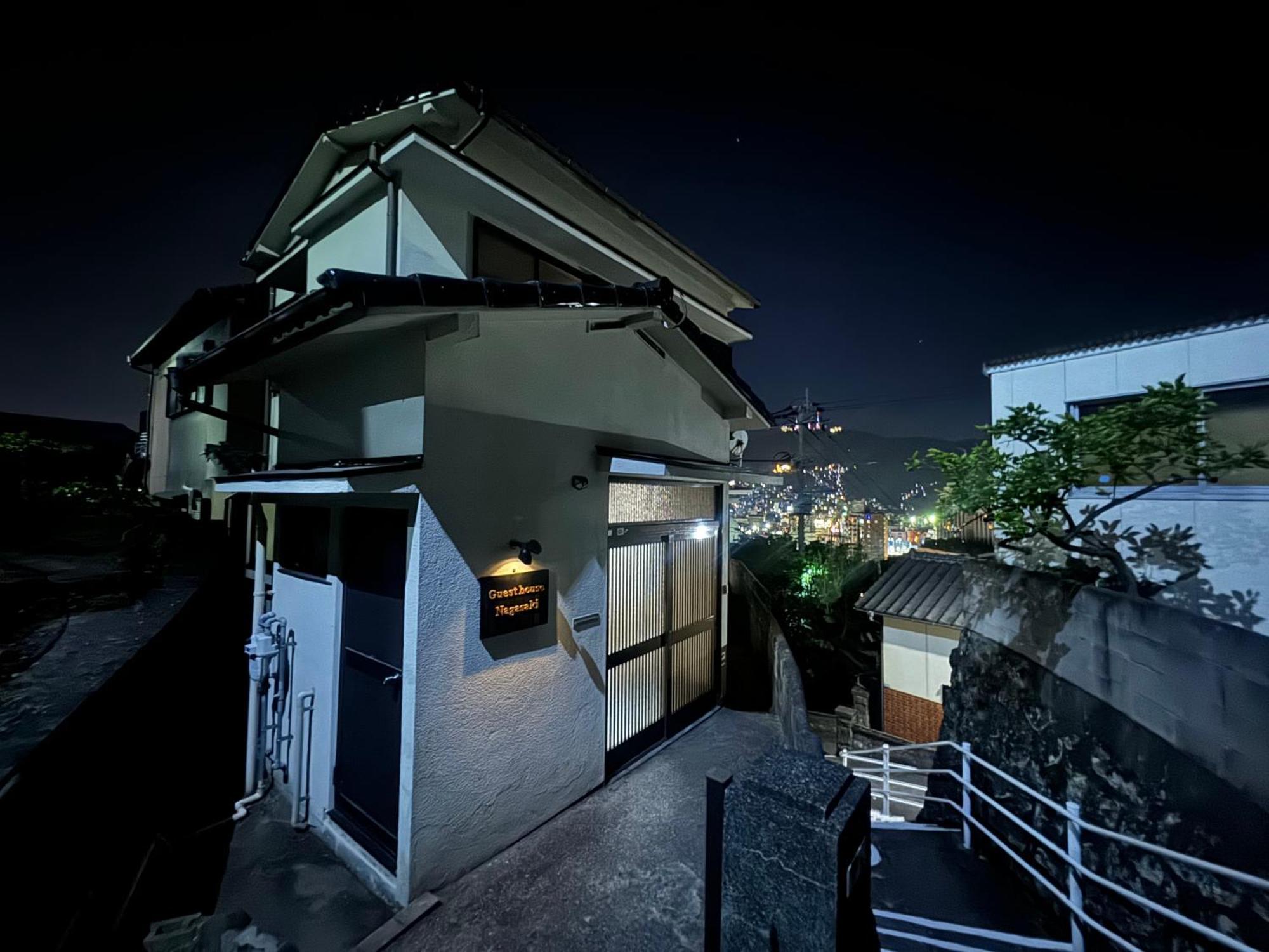 Guest House Nagasaki 2 御船蔵の我が家 2 Экстерьер фото